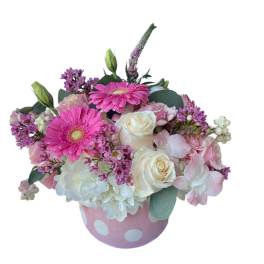 Pink and white bouquet in a polka-dot hatbox