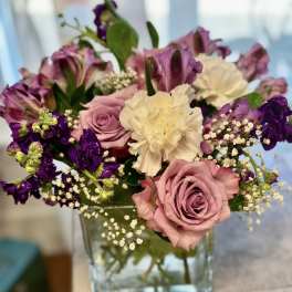 PURPLE PEACE CUBE BOUQUET