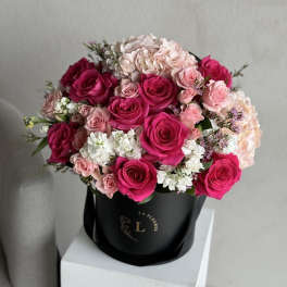 Hot Pink Rose Elegance Box
