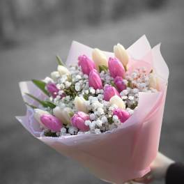 Tulips bouquet