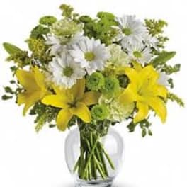Yellow lily and daisy bouquet