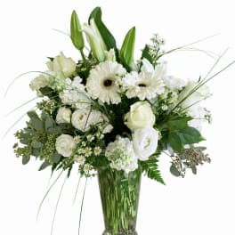 All white Beauty Bouquet