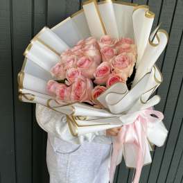 Bouquet of 20 Pink Roses