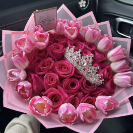 Pink rose bouquet with tulips and a jeweled tiara