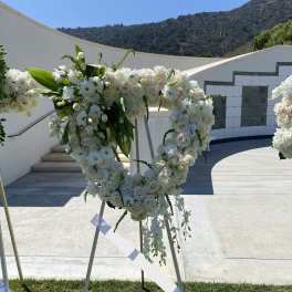 Heavenly Clouds = Santa Clarita Valley Florist
