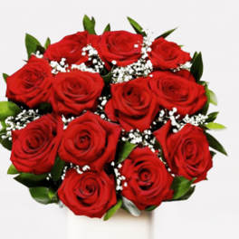 Classic 12 Red Roses Bouquet