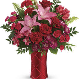 Teleflora's Satin Kisses Bouquet
