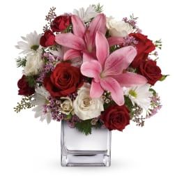 Teleflora's Happy in Love Bouquet