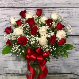 Love's Divine Bouquet - Long Stemmed Roses