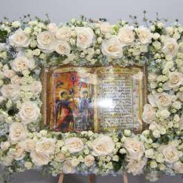 Roses and Hydrangea Bible