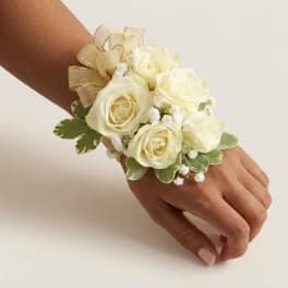 Corsage in White