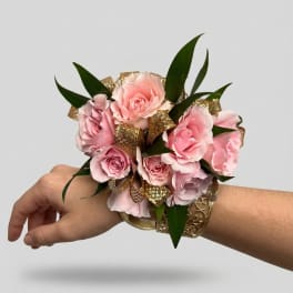 Corsage in pink