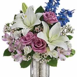 Teleflora's Garden Of Dreams Bouquet