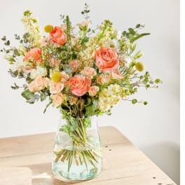 peach citruses bouquet