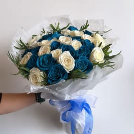 White & Blue Rose Bouquet