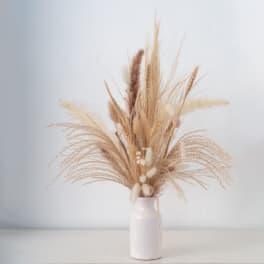 Pampas dried flower arrangement