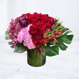 Scarlet Luxe Bouquet