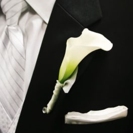 Calla Lily Boutonniere