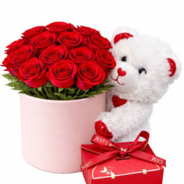 Red Rose & Teddy Gift Box™