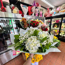 Hydrangeas Special Bouquet (5 Hydrangeas*)
