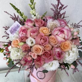Roses tulips hydrengea and liziantus and mix flowers