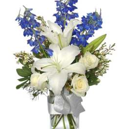 CRISP WINTER SKIES Flower Arrangement