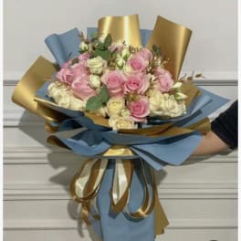 Bouquet mixed roses