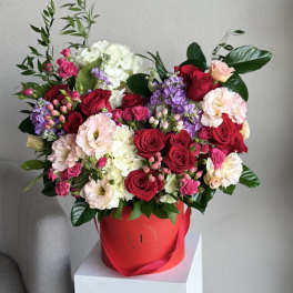 Scarlet Rose Box