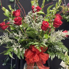fancy dozen roses