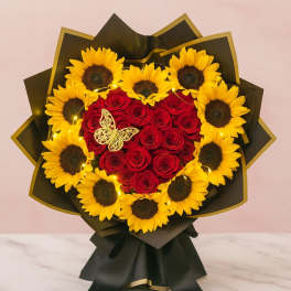 Ecos del Corazón Ramo by Latin Lady Luxe