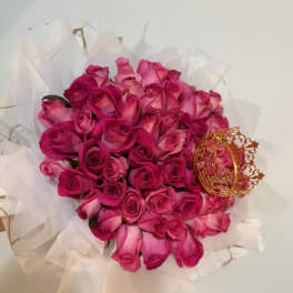 Hot pink hand bouquet.