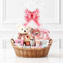 Designer’s Choice Gift Basket For Her