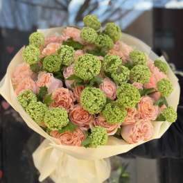 Thinking Of You Bouquet. The photo shows the deluxe size.