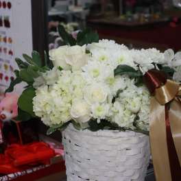 Elegante Basket