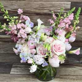 Soft pinks with a touch of purple luxury bouquet