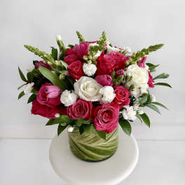Radiant Rose Garden Vase