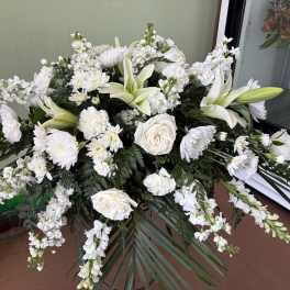 Heavenly White Farewell Casket Piece