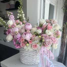 Marshmallow basket