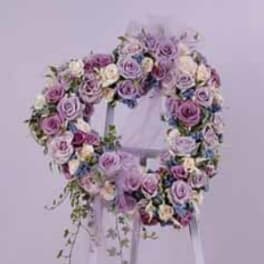 SF42-11 Heart Easel