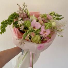 Strawberry Matcha Bouquet