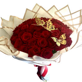 50 red roses
