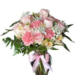 Bouquet pink in a vase