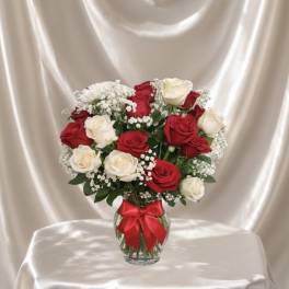 Red & White Rose Vase