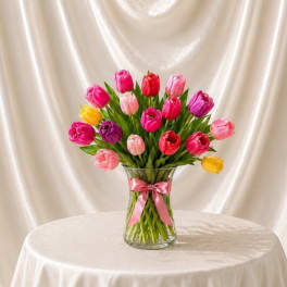 Signature Mixed Tulips in Glass Vase | 12 Tulip Arrangement