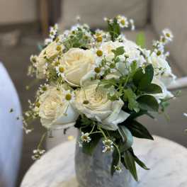 Pure White Rose & Daisy Garden Vase