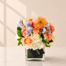 Dottie Arrangement – by My Blooming Business