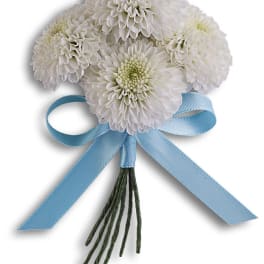 White chrysanthemum boutonniere with a light blue ribbon