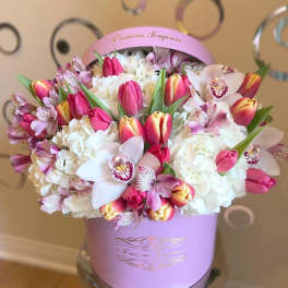 Maria's Signature Flower Box