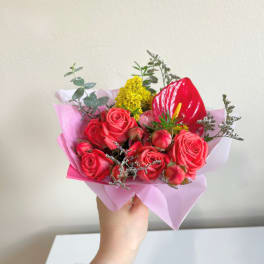 Ballard Coffee & Tea Carry Box with Petite Bouquet