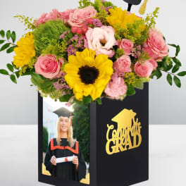 Graduation Celebration Box – sunflower Rose Elegance